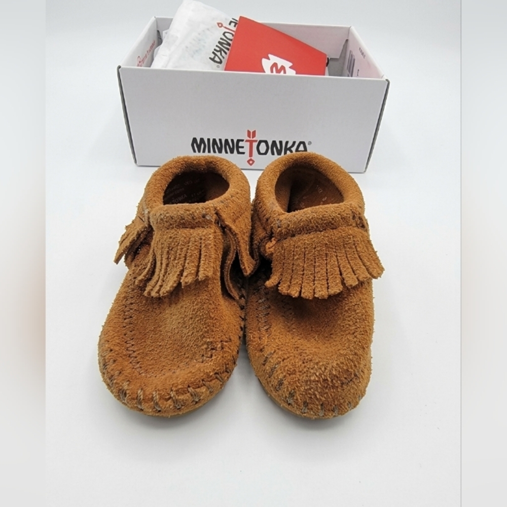 Minnetonka Moccasins Riley Bootie- Tan Fringe~ Size 3 Infant